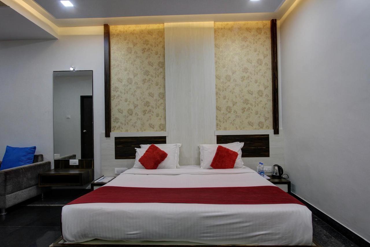 Hotel Le Grande Bijāpur Zewnętrze zdjęcie