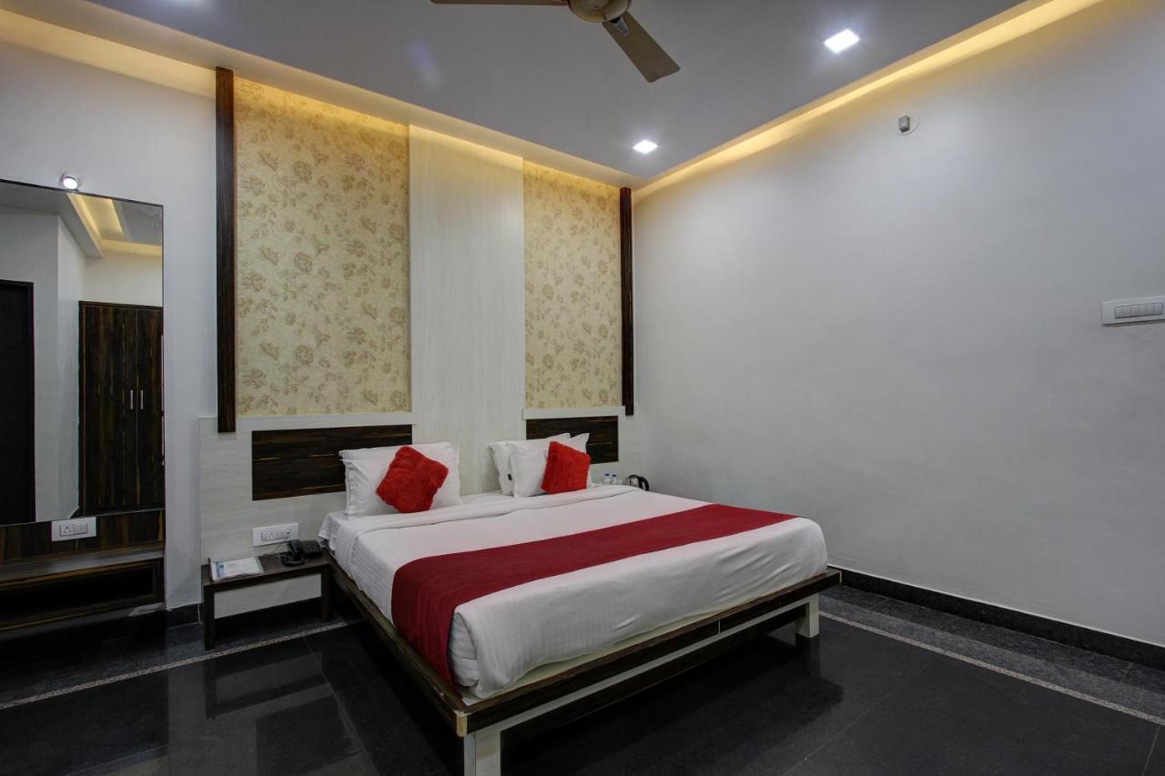 Hotel Le Grande Bijāpur Zewnętrze zdjęcie